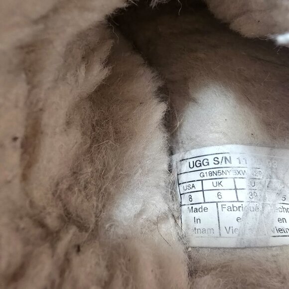 UGG Classic Micro Suede Booties Size 8 1108193 Chestnut Boots Slippers - Picture 8 of 8